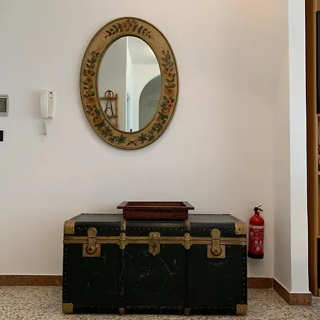 Piazza Drago Apartment